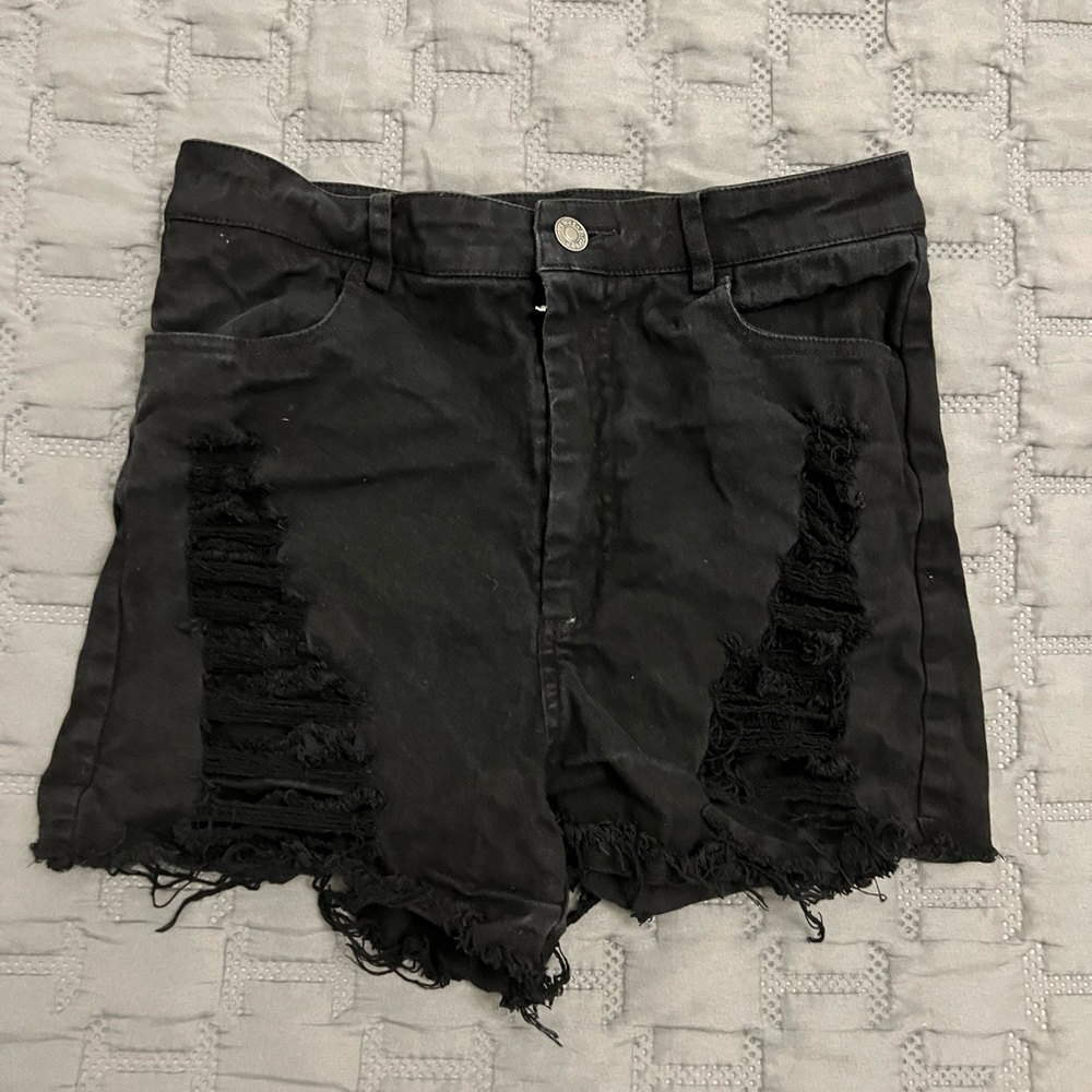 Cut off shorts